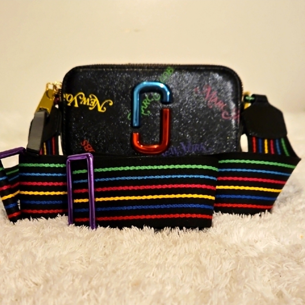 Marc Jacobs The Snapshot New York Crossbody Bag in Like New Condition